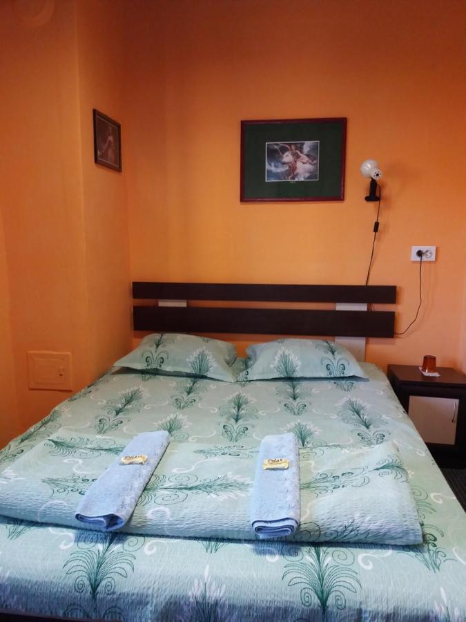Стаи За Гости Ореха Троян Private Rooms Oreha Ngoại thất bức ảnh