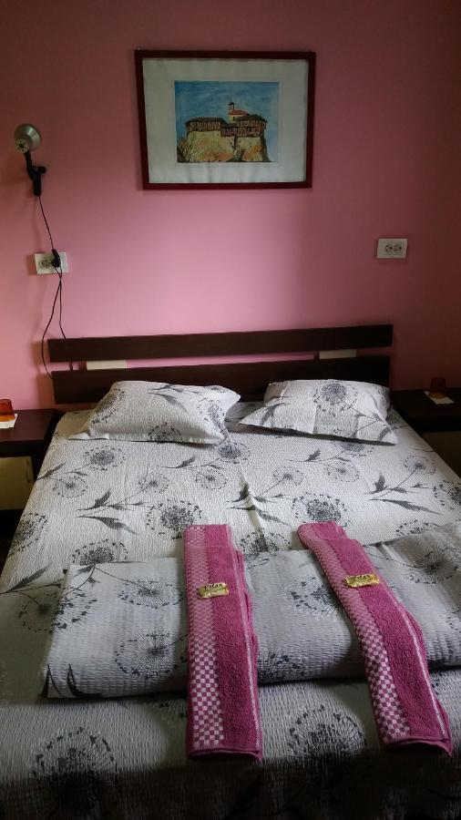 Стаи За Гости Ореха Троян Private Rooms Oreha Ngoại thất bức ảnh