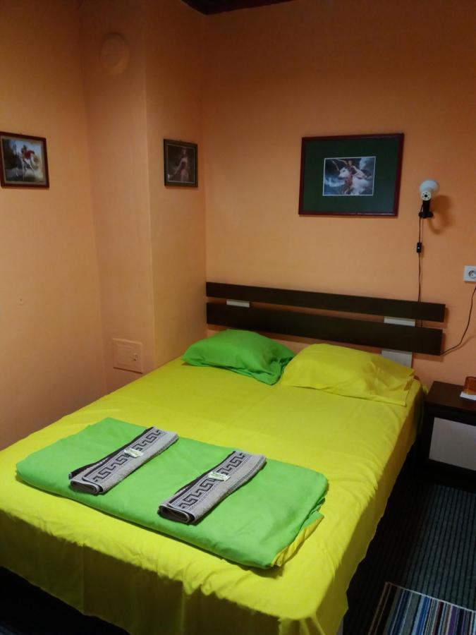Стаи За Гости Ореха Троян Private Rooms Oreha Ngoại thất bức ảnh
